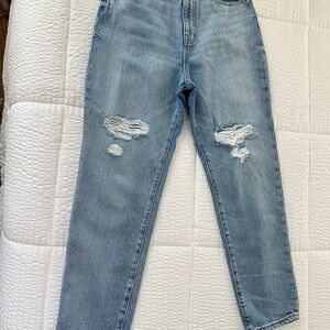 Madewell The Momjean women's Distressed Blue Jeans